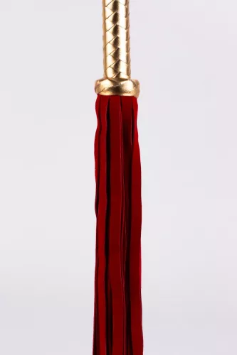 Flogger mit metallischem Leder-Griff und Wildleder-Tails Rot 18"