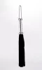 Flogger mit metallischem Ledergriff und Wildleder-Tails schwarz 18"