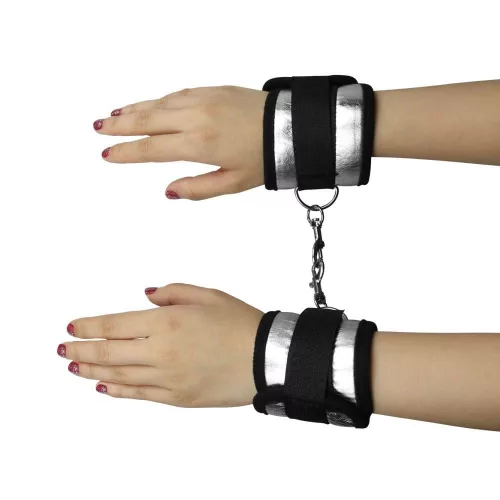 Kämpfe mit meiner Handschelle